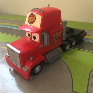 Mack Truck sounds